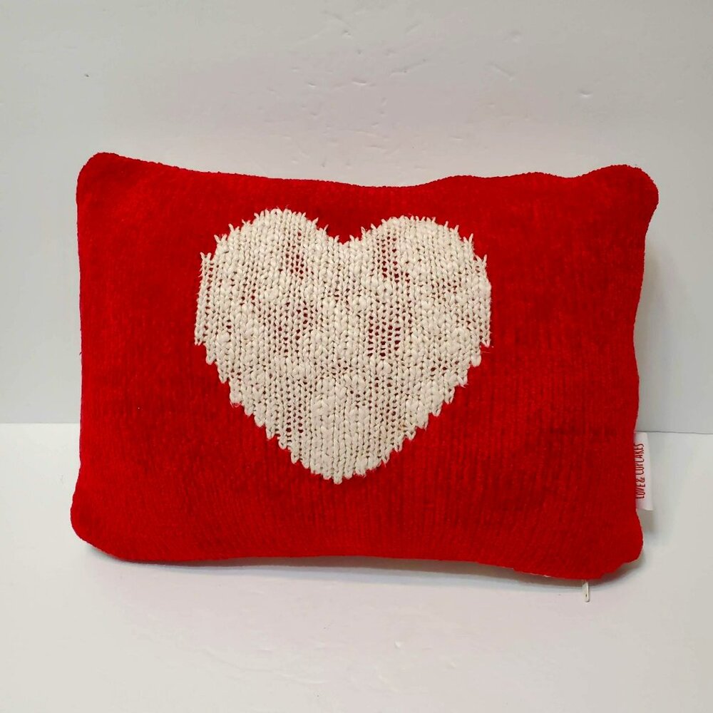 Love & Cupcakes Knitted Heart Accent Pillow, Red White, Valentine, LIKE NEW